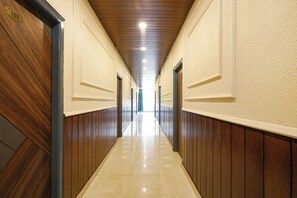 Lobby - FabHotel Gayathri Comforts (Bangalore)