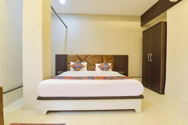 Unclassified image, 1 of 54, button - Fabhotel Utsah (Indore)