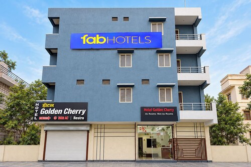 Fabhotel Golden Cherry