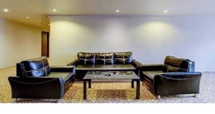 Fabhotel Jaihind Inn