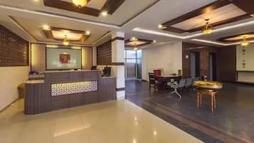 Quầy tiếp tân
