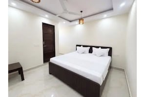 Unclassified image, 4 of 18, button - Fabhotel The Royal Galaxy (New Delhi)