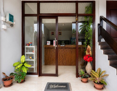 Hotel O near Pantai Manggar