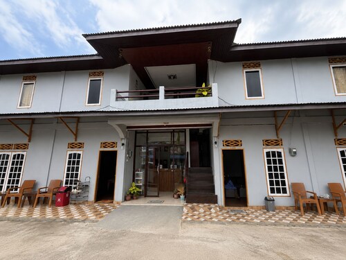 Hotel O near Pantai Manggar