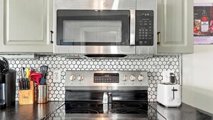Unclassified image, 5 of 87, button - Spacious Bourbon retreat near Downtown Louisville! (Simpsonville)