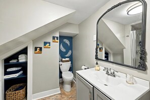 Unclassified image, 3 of 87, button - Spacious Bourbon retreat near Downtown Louisville! (Simpsonville)