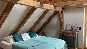 WiFi, bed sheets