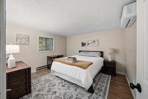 Camelback Mountain Escape Sleeps 12