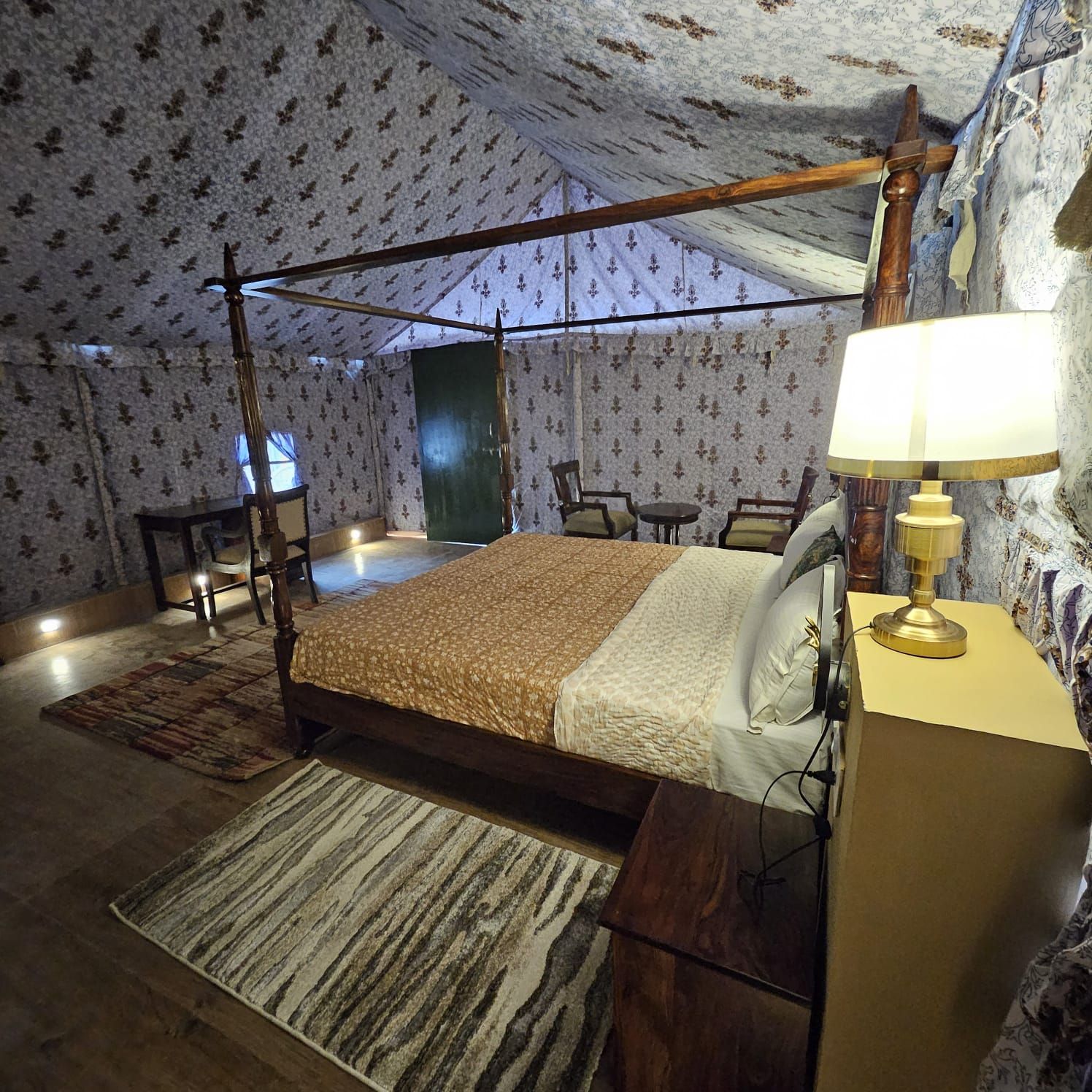 Luxury Tent, Garden View | Desk, laptop workspace, blackout drapes, WiFi (free)