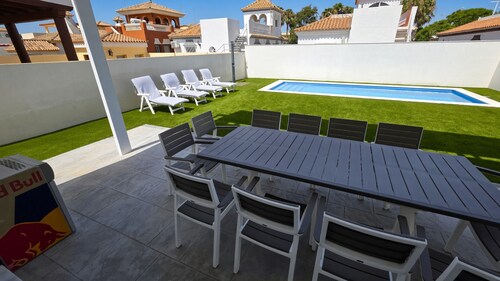 Laguna Place Beachfront Villa—Perfect for Families