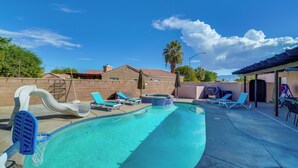 Interior - Indio Paradise: 4-bedroom Home w/ Resort-like Pool (Indio)