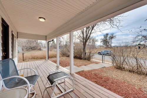 Spacious Duplex Duo: 14 Mi to Pearl Street Mall