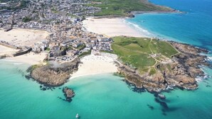 Beach nearby - Dean Cottage - A Beautiful C17 Fisherman's Cottage (St Ives)