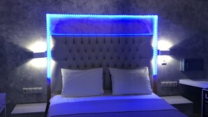 Room - Labyrinth Hotel (Georgioupoli, Crete)