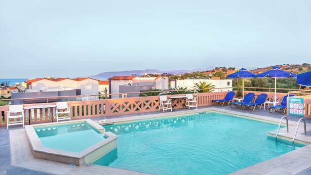Pool - Labyrinth Hotel (Georgioupoli, Crete)