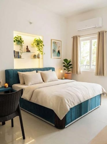 Spacious 2BHK | Peace | Privacy |City centre.