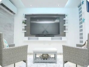 Interior - Glam 3BR Condo Beachfront Oasis @ Malibu (Lioza)