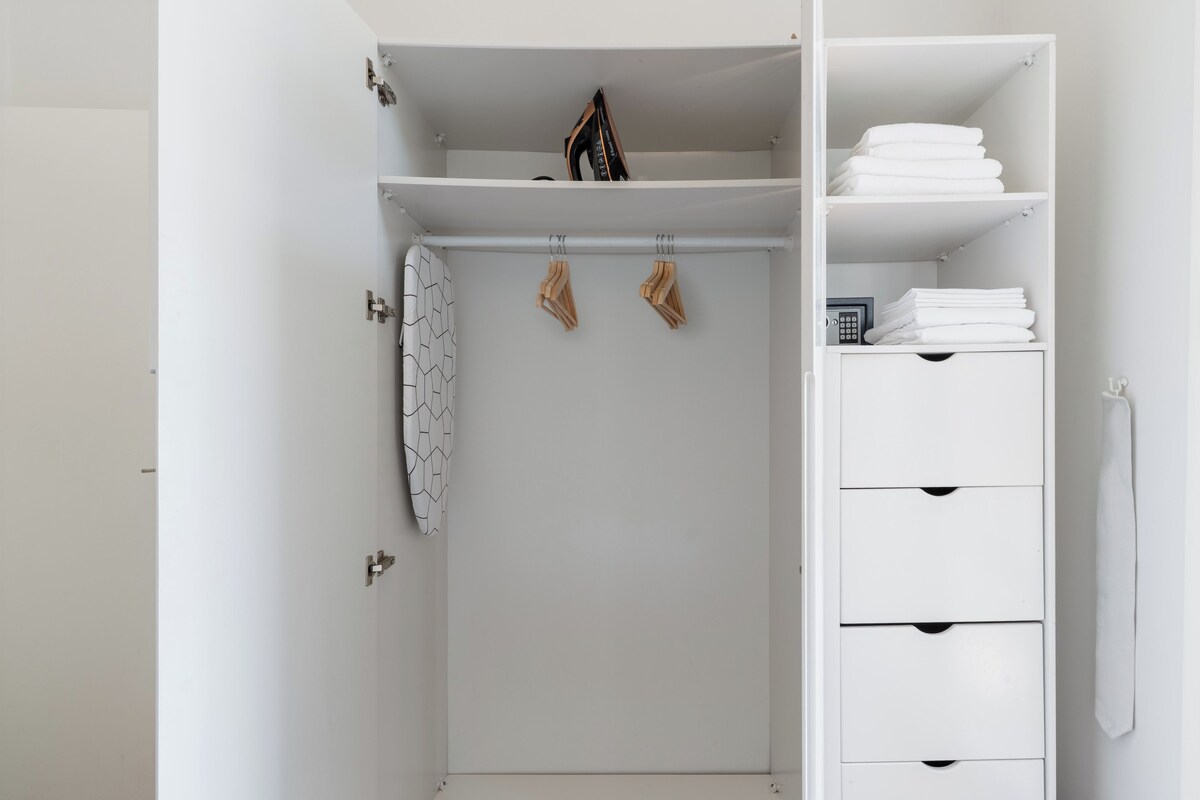 Apartment, Balcony | Blackout drapes, iron/ironing board, cribs (free), WiFi (free)