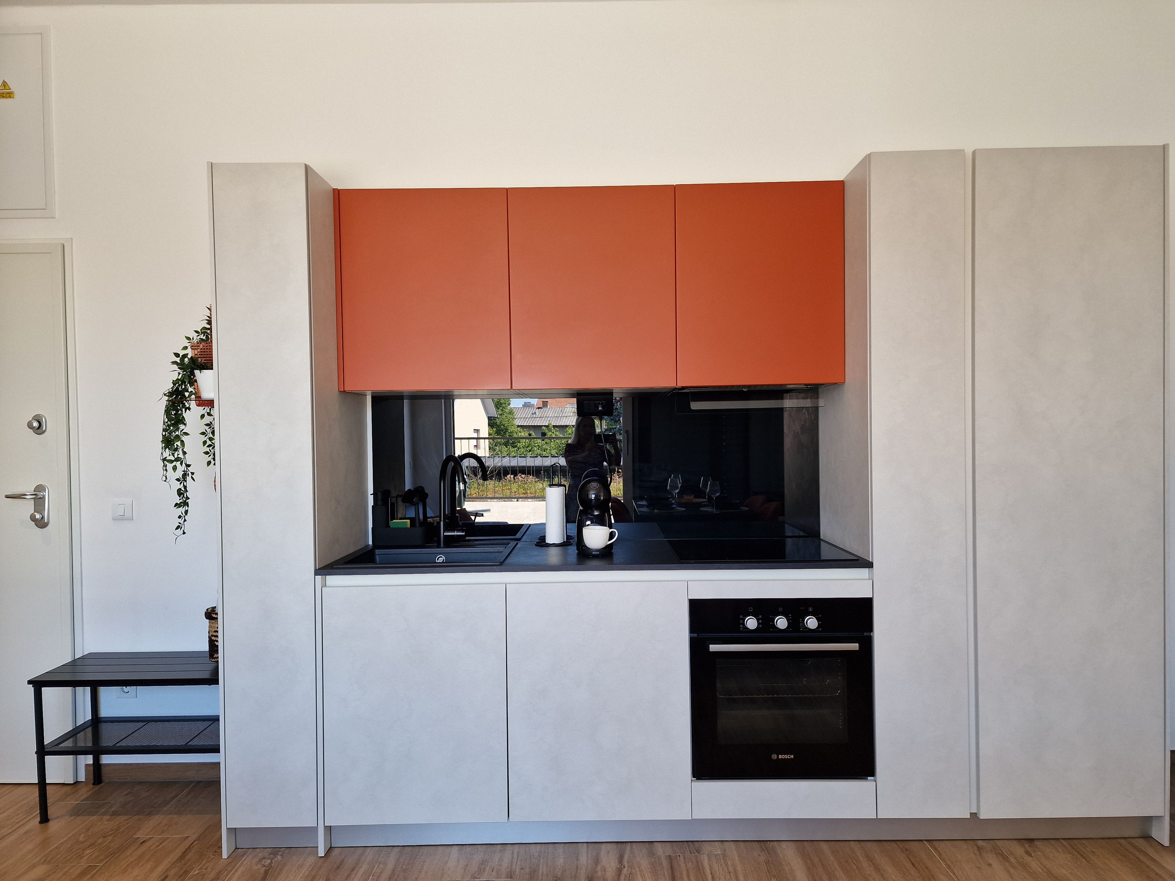 Family Apartment, City View | Private kitchen