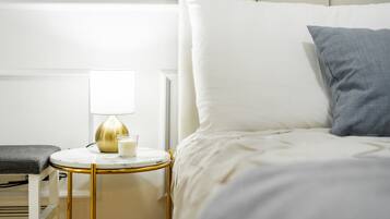 Iron/ironing board, WiFi, bed sheets