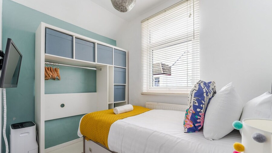 Cardiff Bay Victorian House Garden Sleeps 5