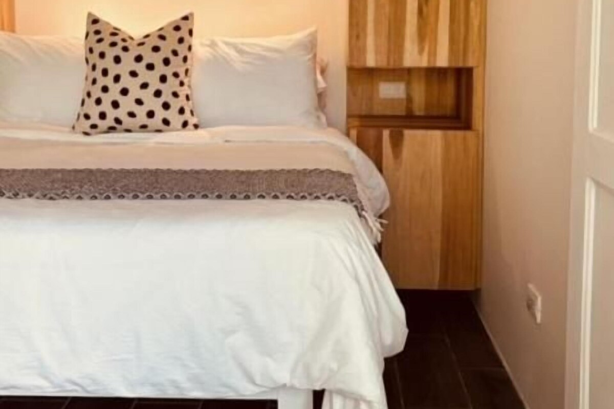 Studio Suite phong cách cổ điển, quang cảnh sân vườn | Truy cập Internet không dây miễn phí 