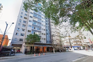 Apartment | Bahagian luar
