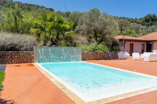 Villa Cammà with private pool