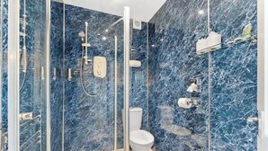 Bathroom - The Georgian Artist House | Unique Bay Retreat (Robin Hood's Bay)
