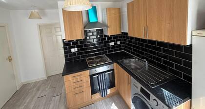 Coventry Road Apartments Flat 1