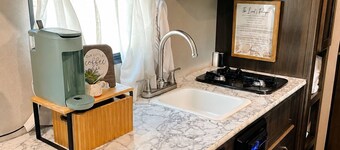 Cozy Country Escape with all the Amenities, Close to Taylor U, IWU, BSU
