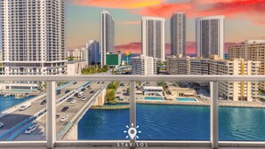 3 bedrooms, Internet - 3BR Apt Private Balcony Incredible Pool (Hallandale Beach)