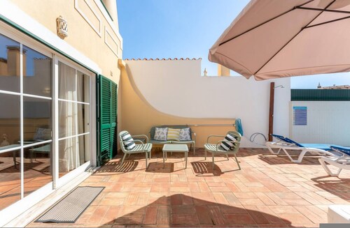 Casa Thalassa Pool Jacuzzi Relaxing Retreat