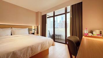 Comfort Double Room, Balcony, City View | Down comforters, laptop workspace, blackout drapes