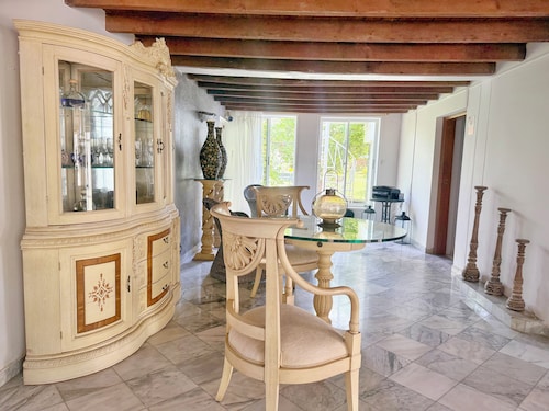 Boutique Villa with Pool and Car