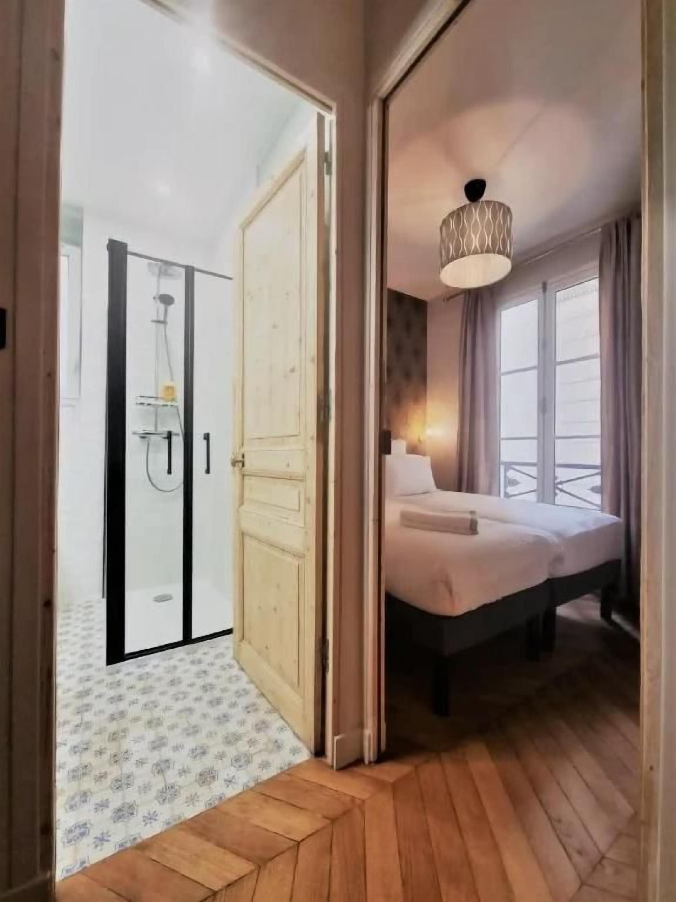 Departamento Deluxe, vista al patio | Baño