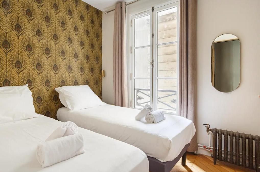 Departamento Deluxe, vista al patio | Cortinas blackout, tabla de planchar con plancha y wifi gratis 