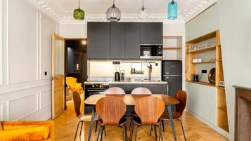 Departamento familiar, vista a la ciudad | Cocina privada