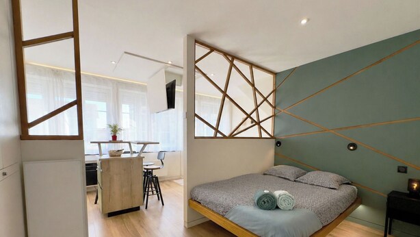 Unclassified image, 1 of 9, button - Vrbo Property (Angoulême)