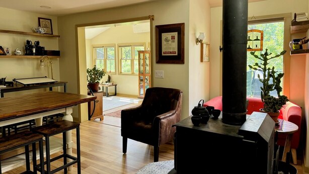 Interior - Still point - Peaceful 3-bedroom house with creek views in Catskill (Catskill)