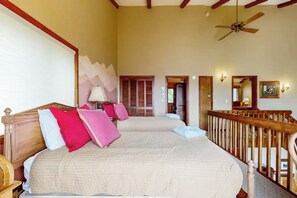 Room - Oversized 2 Bedroom Condo with Amazing Views from Two Balconies! (Sugar Mountain)