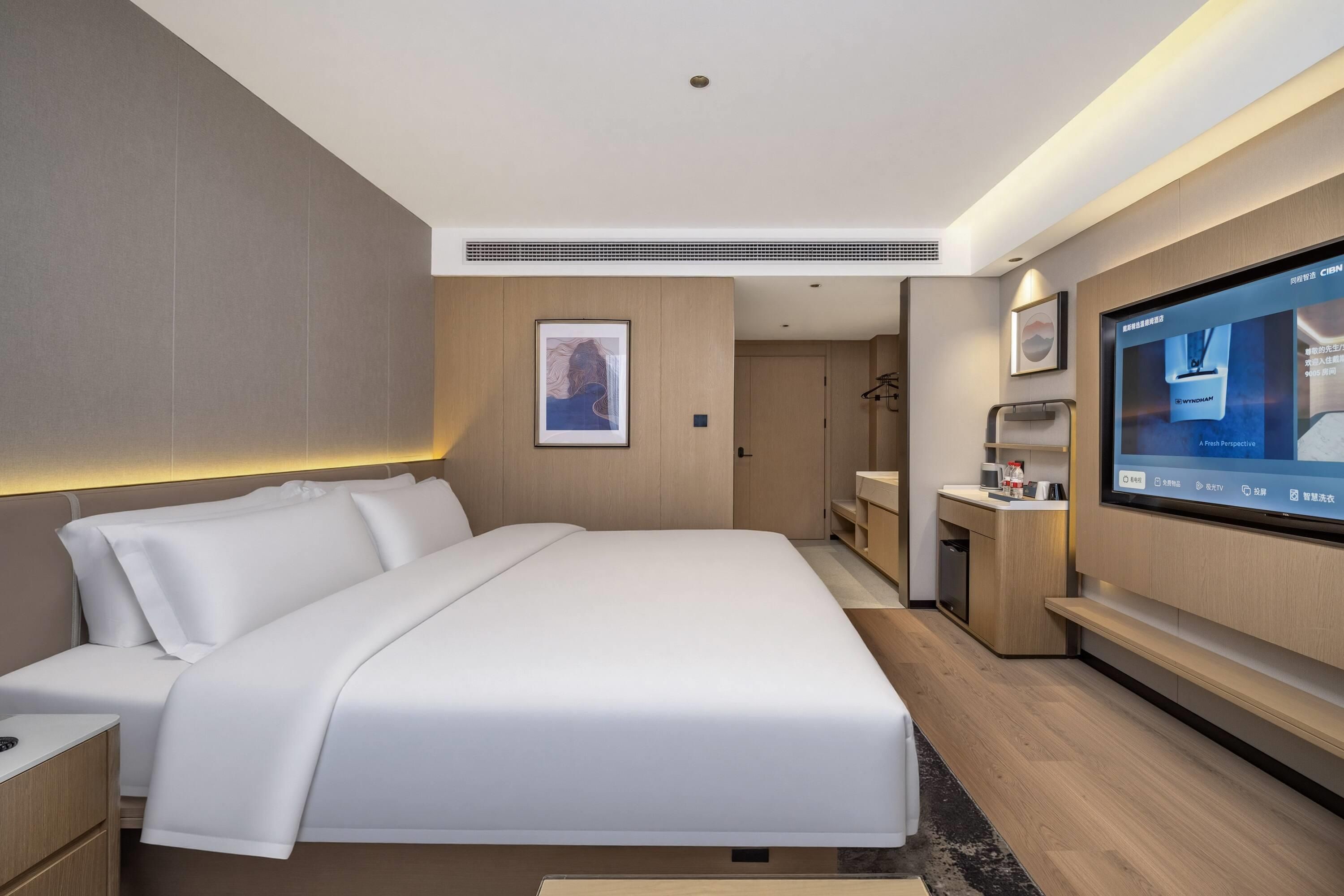 Comfort Room, 1 King Bed, Non Smoking