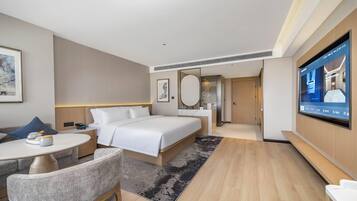 Deluxe Room, 1 King Bed, Non Smoking