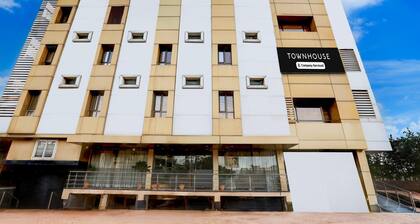 Super Townhouse Durg
