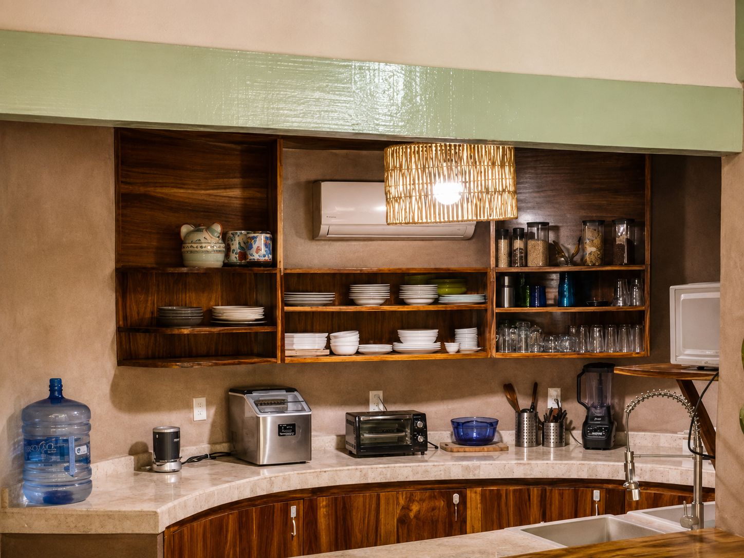 House, 2 Bedrooms | Private kitchen