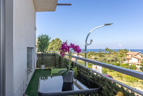 Apartment 'Ekaterina House' with Sea View