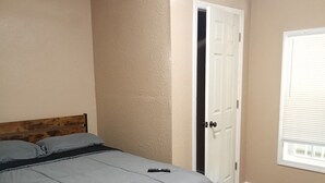 Room - 3BR Home Near Hospitals & Speedway (Rockingham)