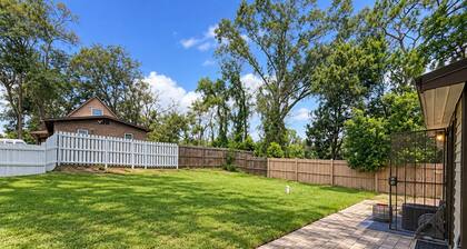Cozy Private Studio. Parking & Fenced Yard