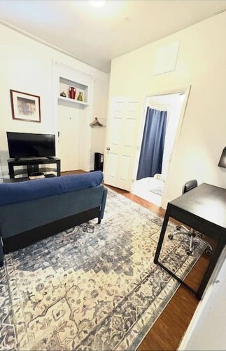Charming 1BR in Prime Location