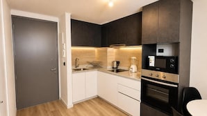 Comfort-huoneisto, kaupunkinäköala | Yksityinen keittiö